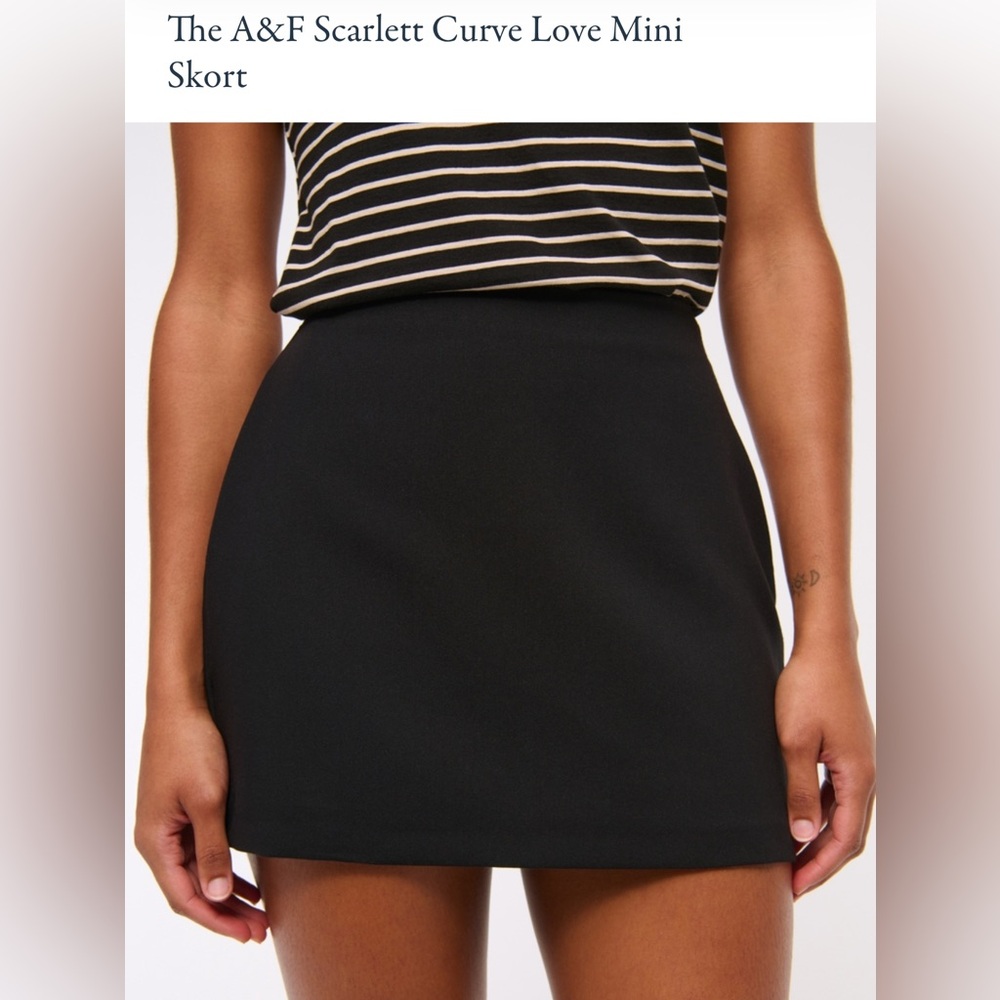 Abercrombie & Fitch Black Skort